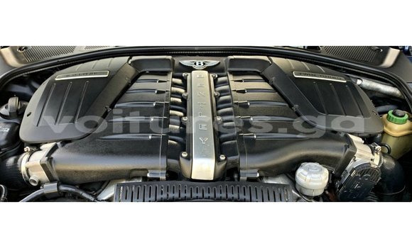 Acheter Import Voiture Bentley Continental Flying Spur Bleu à Import - Dubai, Estuaire Acheter Import Voiture Bentley Continental Flying Spur Bleu à Import - Dubai, Estuaire