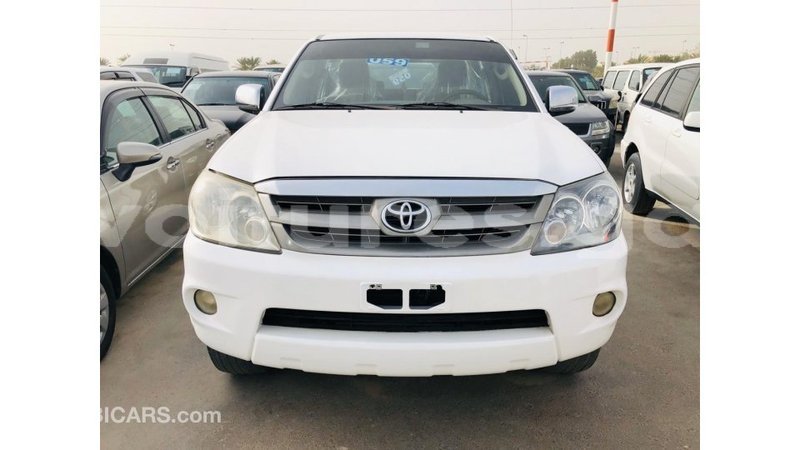 Big with watermark toyota fortuner estuary import dubai 6901