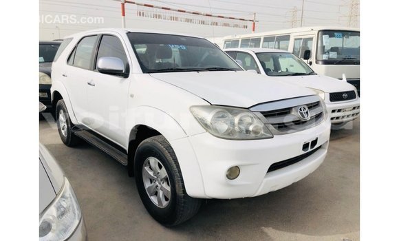 Buy Import Toyota Fortuner White Car in Import - Dubai in Estuary Buy Import Toyota Fortuner White Car in Import - Dubai in Estuary