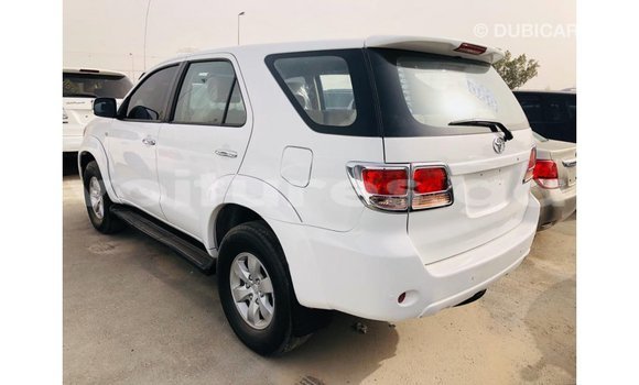 Buy Import Toyota Fortuner White Car in Import - Dubai in Estuary Buy Import Toyota Fortuner White Car in Import - Dubai in Estuary