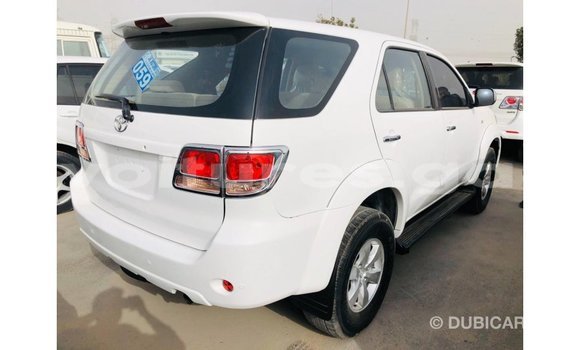 Buy Import Toyota Fortuner White Car in Import - Dubai in Estuary Buy Import Toyota Fortuner White Car in Import - Dubai in Estuary
