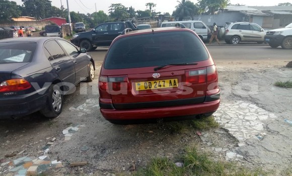 Acheter Occasion Voiture Toyota Carina E Rouge à Libreville, Estuaire Acheter Occasion Voiture Toyota Carina E Rouge à Libreville, Estuaire