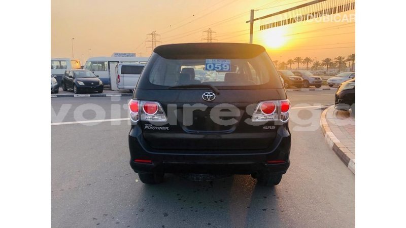 Big with watermark toyota fortuner estuary import dubai 6902