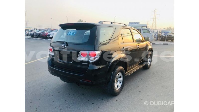 Big with watermark toyota fortuner estuary import dubai 6902