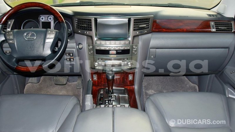 Big with watermark lexus lx estuary import dubai 6904