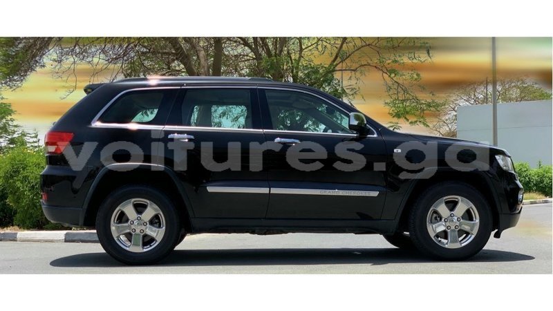 Big with watermark jeep grand cherokee estuary import dubai 6907