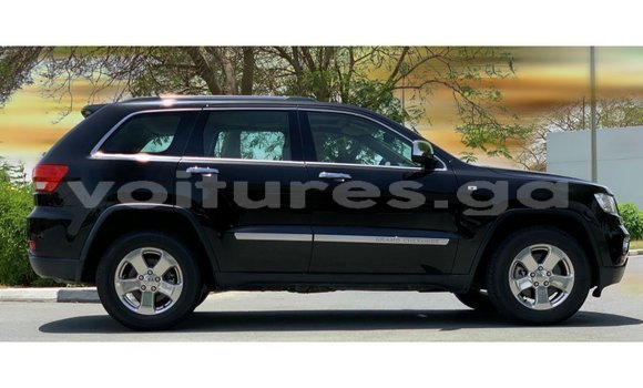 Acheter Import Voiture Jeep Grand Cherokee Noir à Import - Dubai, Estuaire Acheter Import Voiture Jeep Grand Cherokee Noir à Import - Dubai, Estuaire