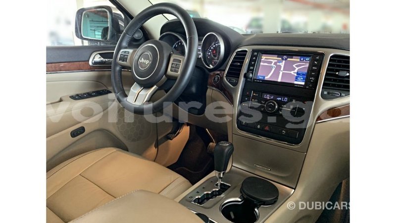 Big with watermark jeep grand cherokee estuary import dubai 6907