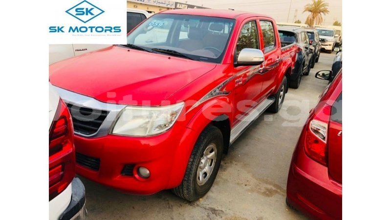 Big with watermark toyota hilux estuary import dubai 6909