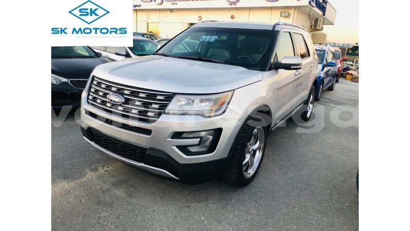 Big with watermark ford explorer estuary import dubai 6911