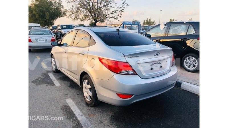 Big with watermark hyundai accent estuary import dubai 6912