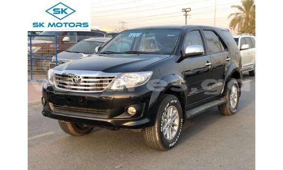 Acheter Import Voiture Toyota Fortuner Noir à Import - Dubai, Estuaire Acheter Import Voiture Toyota Fortuner Noir à Import - Dubai, Estuaire
