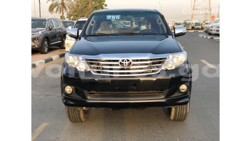 Big with watermark toyota fortuner estuary import dubai 6914