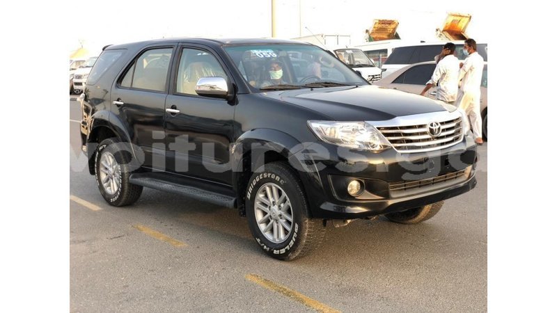 Big with watermark toyota fortuner estuary import dubai 6914