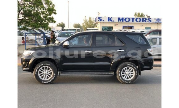 Acheter Import Voiture Toyota Fortuner Noir à Import - Dubai, Estuaire Acheter Import Voiture Toyota Fortuner Noir à Import - Dubai, Estuaire