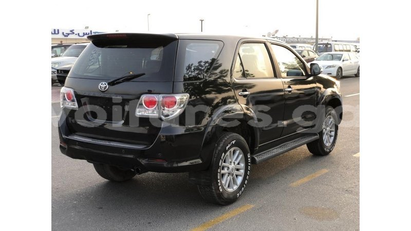 Big with watermark toyota fortuner estuary import dubai 6914