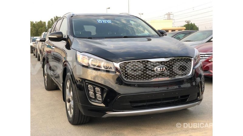 Big with watermark kia sorento estuary import dubai 6919