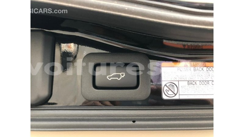 Big with watermark toyota land cruiser estuary import dubai 6920