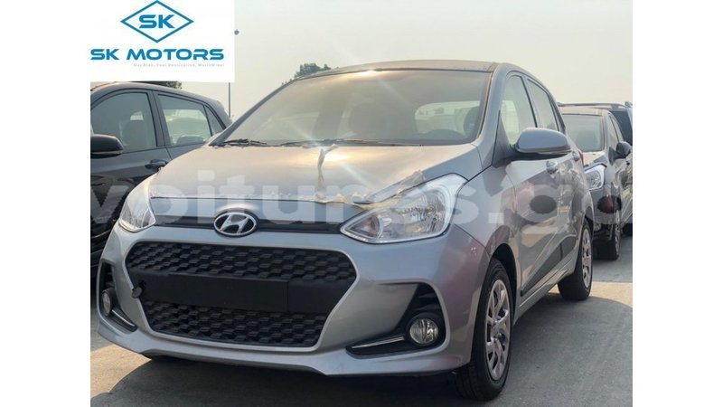 Big with watermark hyundai i10 estuary import dubai 6921