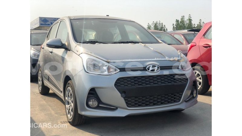 Big with watermark hyundai i10 estuary import dubai 6921