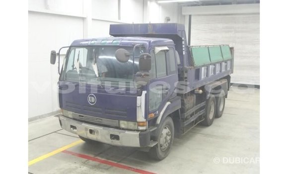 Acheter Import Utilitaire Nissan Evalia Bleu à Import - Dubai, Estuaire Acheter Import Utilitaire Nissan Evalia Bleu à Import - Dubai, Estuaire