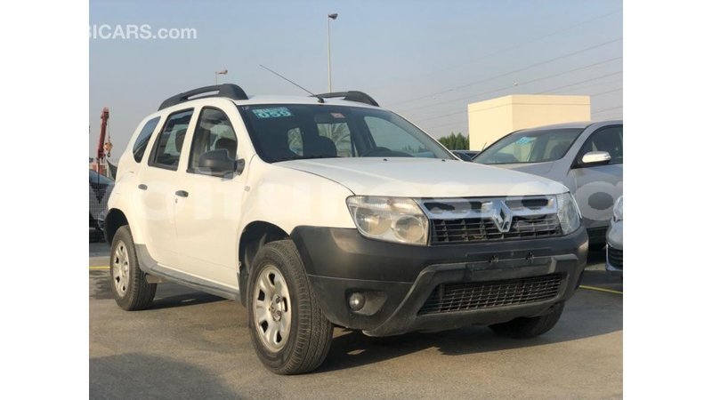 Big with watermark renault duster estuary import dubai 6924