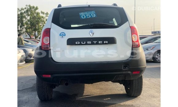 Acheter Import Voiture Renault Duster Blanc à Import - Dubai, Estuaire Acheter Import Voiture Renault Duster Blanc à Import - Dubai, Estuaire
