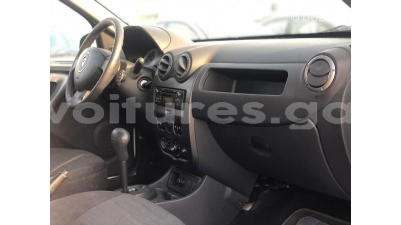 Big with watermark renault duster estuary import dubai 6924