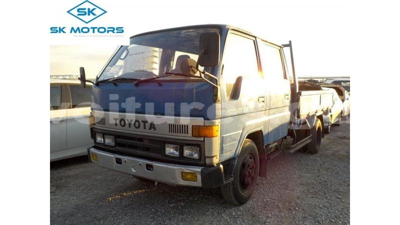 Big with watermark toyota dyna estuary import dubai 6931