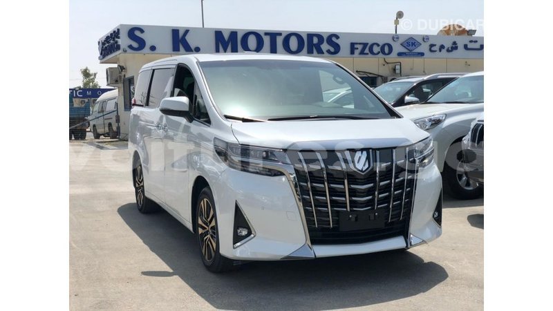 Big with watermark toyota alphard estuary import dubai 6932