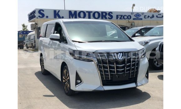 Sayi Imported Toyota Alphard White Mota in Import - Dubai a estuary Sayi Imported Toyota Alphard White Mota in Import - Dubai a estuary