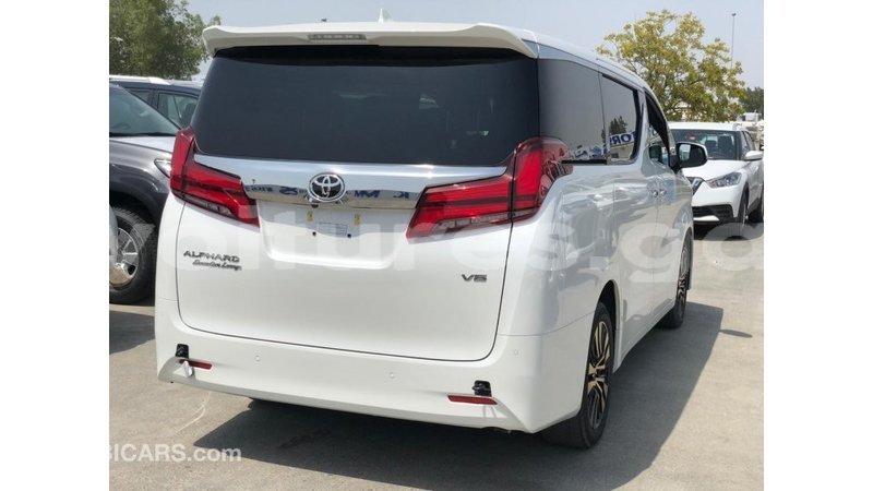 Big with watermark toyota alphard estuary import dubai 6932