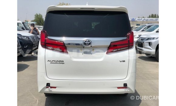 Sayi Imported Toyota Alphard White Mota in Import - Dubai a estuary Sayi Imported Toyota Alphard White Mota in Import - Dubai a estuary