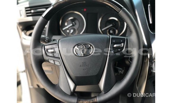 Sayi Imported Toyota Alphard White Mota in Import - Dubai a estuary Sayi Imported Toyota Alphard White Mota in Import - Dubai a estuary