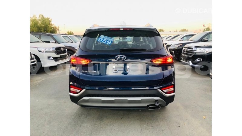 Big with watermark hyundai santa fe estuary import dubai 6933