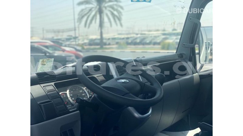 Big with watermark mitsubishi i estuary import dubai 6935