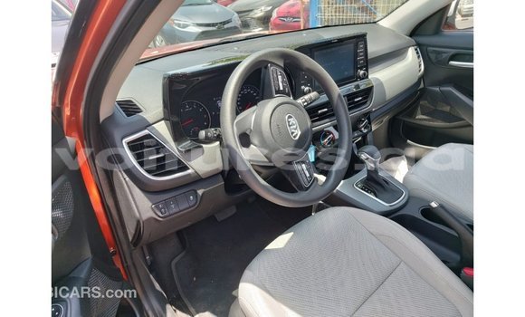 Buy Import Kia Carens Other Car in Import - Dubai in Estuary Buy Import Kia Carens Other Car in Import - Dubai in Estuary