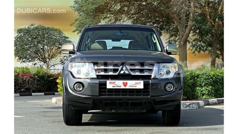 Big with watermark mitsubishi pajero estuary import dubai 6938