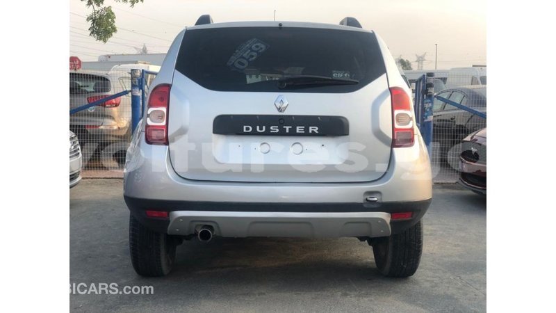 Big with watermark renault duster estuary import dubai 6939