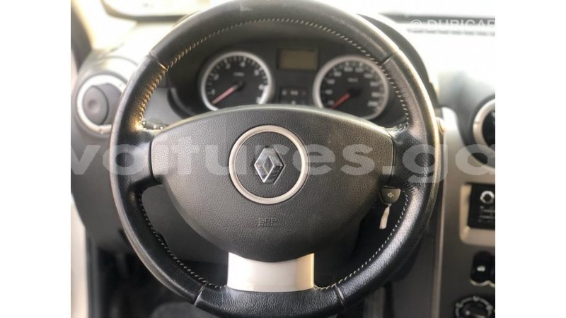 Big with watermark renault duster estuary import dubai 6939