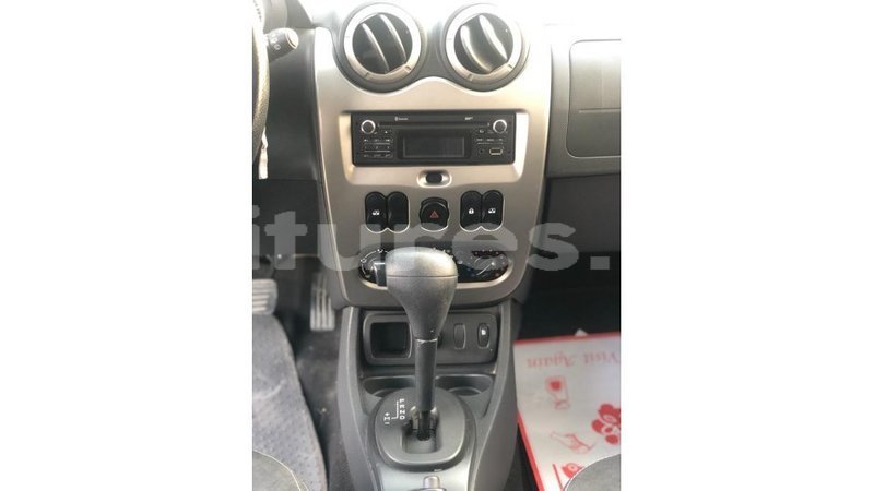 Big with watermark renault duster estuary import dubai 6939