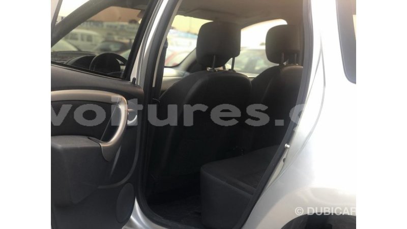 Big with watermark renault duster estuary import dubai 6939