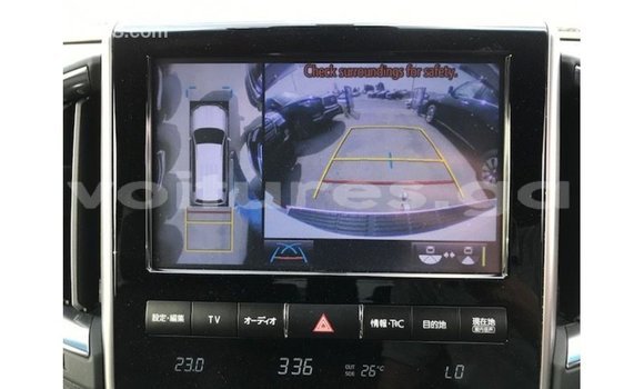 Acheter Import Voiture Toyota Land Cruiser Blanc à Import - Dubai, Estuaire Acheter Import Voiture Toyota Land Cruiser Blanc à Import - Dubai, Estuaire