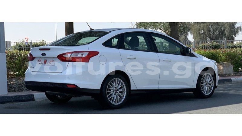 Big with watermark ford focus estuary import dubai 6946