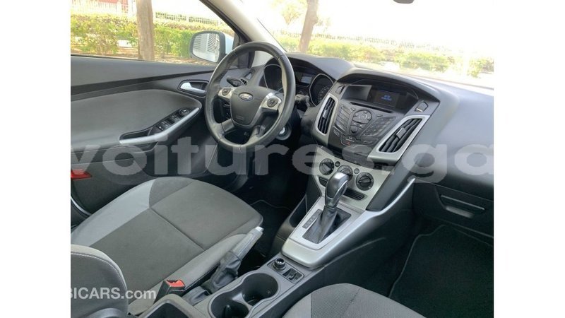 Big with watermark ford focus estuary import dubai 6946