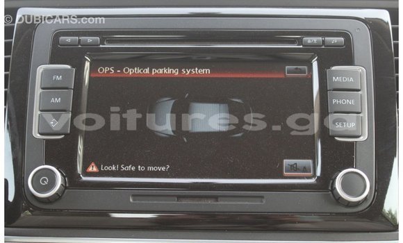 Acheter Import Voiture Volkswagen Beetle Bleu à Import - Dubai, Estuaire Acheter Import Voiture Volkswagen Beetle Bleu à Import - Dubai, Estuaire