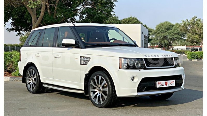 Big with watermark land rover range rover estuary import dubai 6957