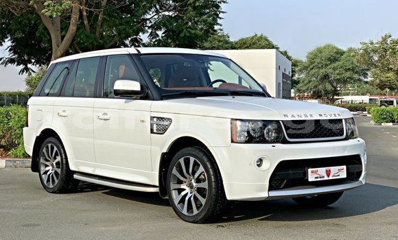 Acheter Import Voiture Land Rover Range Rover Blanc à Import - Dubai, Estuaire Acheter Import Voiture Land Rover Range Rover Blanc à Import - Dubai, Estuaire