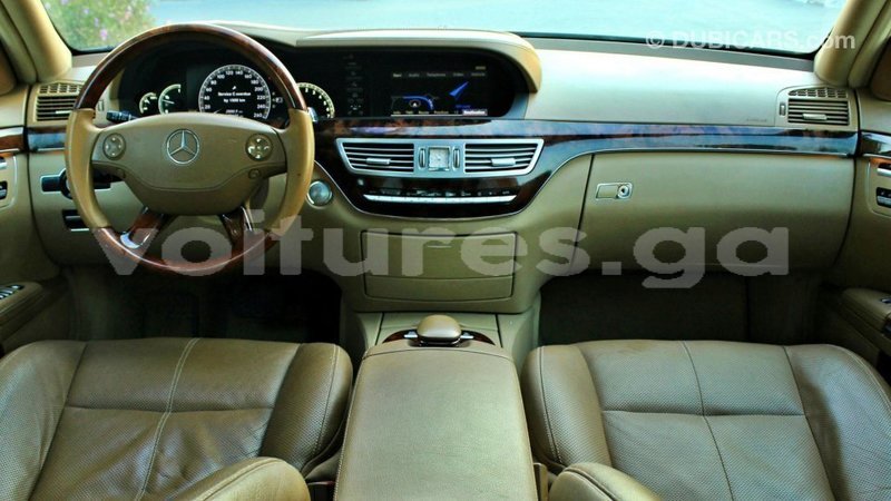 Big with watermark mercedes benz 200 estuary import dubai 6958