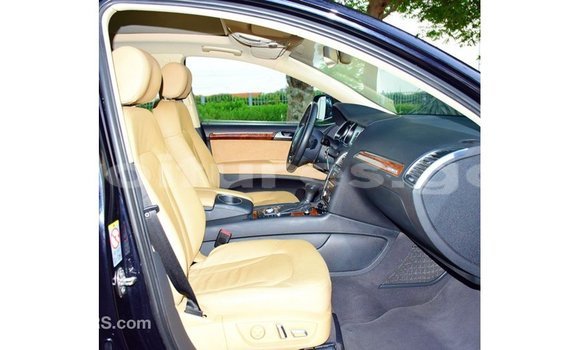 Acheter Import Voiture Audi Q7 Noir à Import - Dubai, Estuaire Acheter Import Voiture Audi Q7 Noir à Import - Dubai, Estuaire